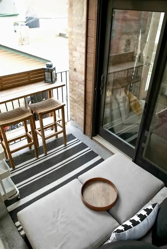 1547 North Leavitt Street Chicago IL 60622