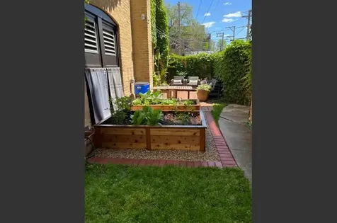 1547 North Leavitt Street Chicago IL 60622