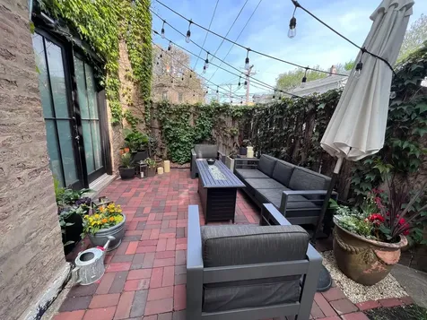 1547 North Leavitt Street Chicago IL 60622