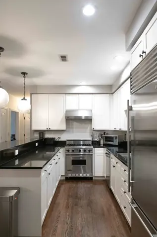 1547 North Leavitt Street Chicago IL 60622