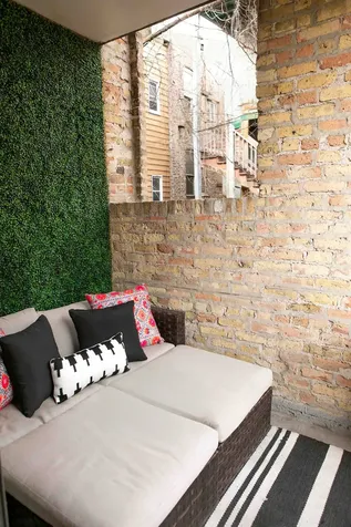 1547 North Leavitt Street Chicago IL 60622