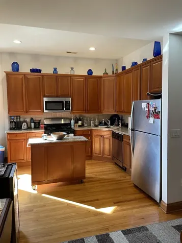 4051 North Kenmore Avenue Chicago IL 60613
