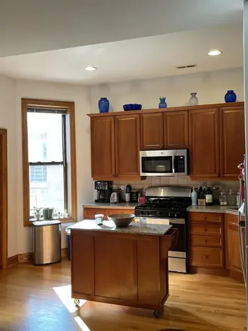 4051 North Kenmore Avenue Chicago IL 60613