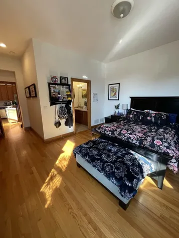 4051 North Kenmore Avenue Chicago IL 60613