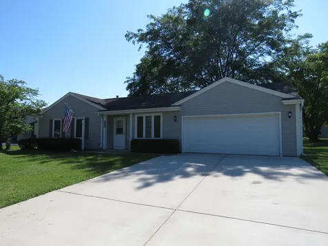 3451 Waterford Way Island Lake IL 60042