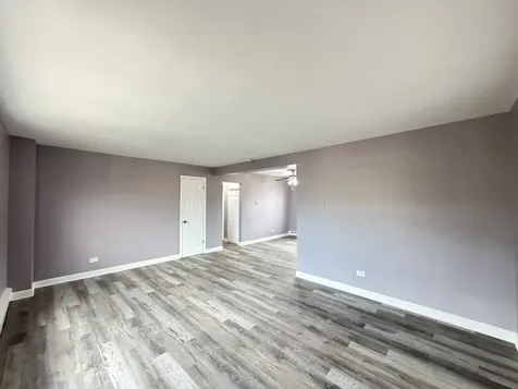 2057 East 72nd Street Chicago IL 60649