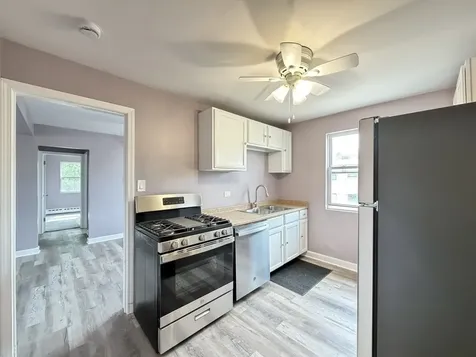 2057 East 72nd Street Chicago IL 60649