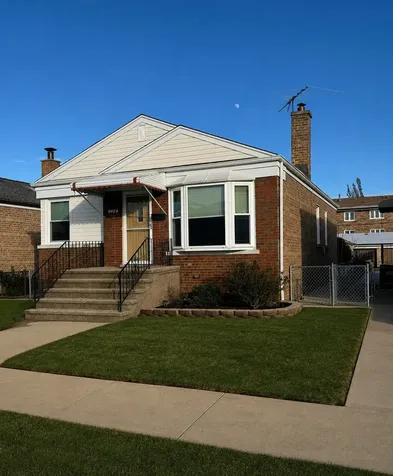 5623 South Nagle Avenue Chicago IL 60638