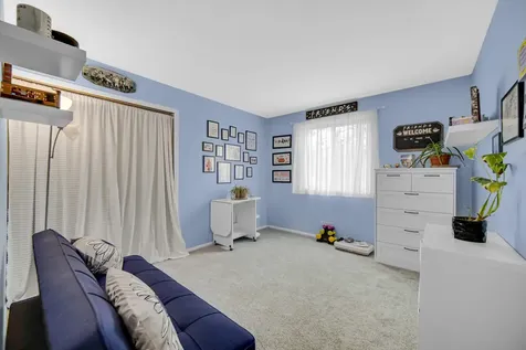 13913 James Drive Crestwood IL 60418