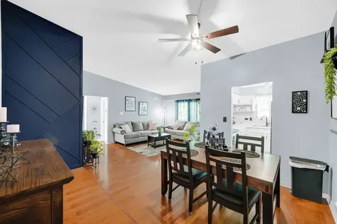 13913 James Drive Crestwood IL 60418