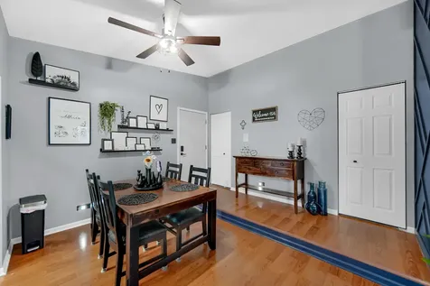 13913 James Drive Crestwood IL 60418