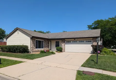1 Oak Meadow Court Streamwood IL 60107