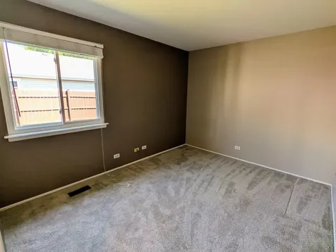 1 Oak Meadow Court Streamwood IL 60107