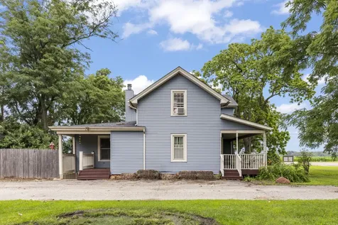 2013 Beecher Road Plano IL 60545