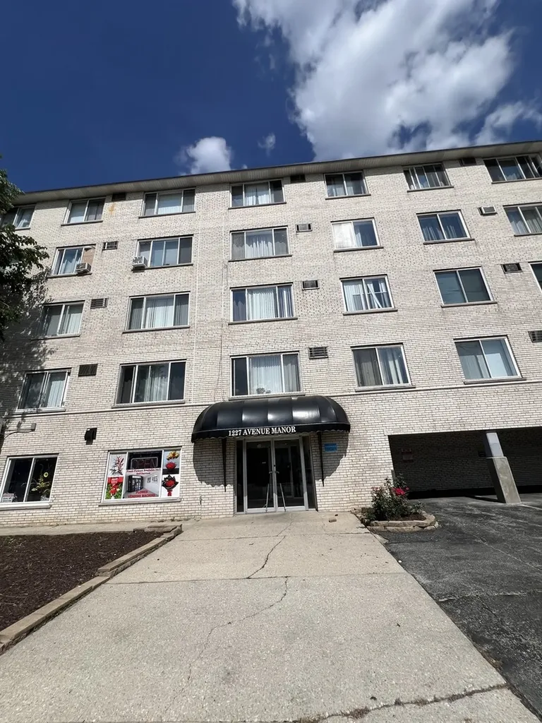 1227 South Harlem Avenue Berwyn IL 60402