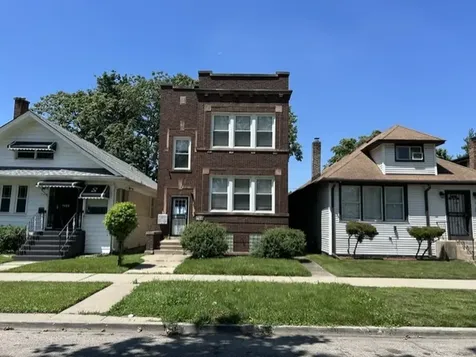 7648 South Luella Avenue Chicago IL 60649