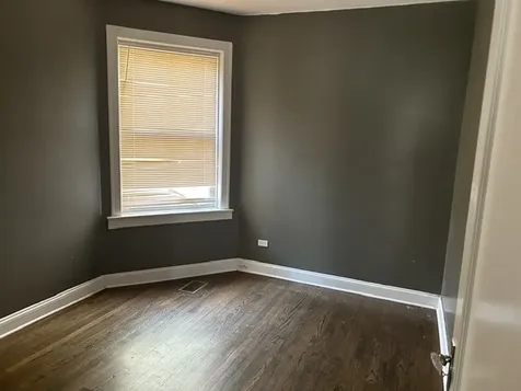 7648 South Luella Avenue Chicago IL 60649