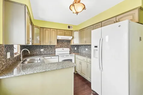 9619 Kedvale Avenue Oak Lawn IL 60453