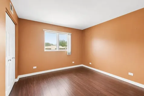 9619 Kedvale Avenue Oak Lawn IL 60453