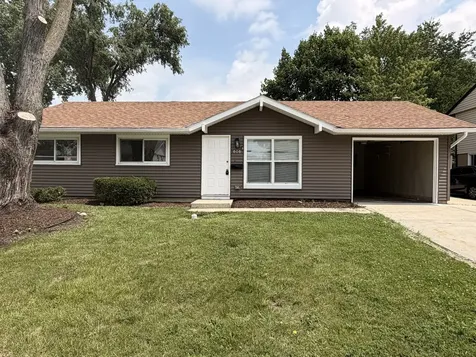 606 Pleasant Place Streamwood IL 60107