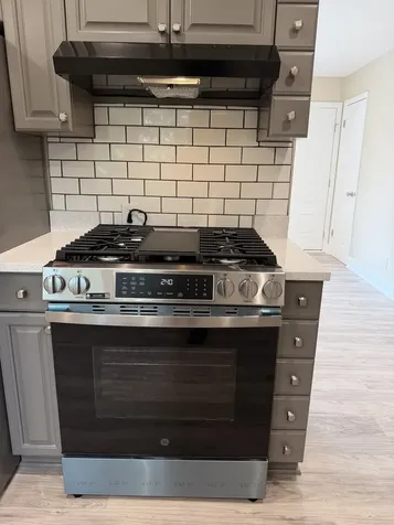 606 Pleasant Place Streamwood IL 60107
