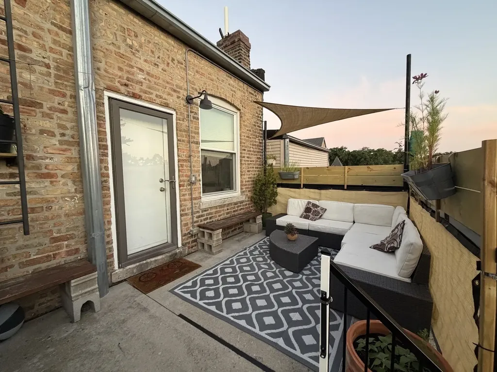 1312 North Artesian Avenue Chicago IL 60622