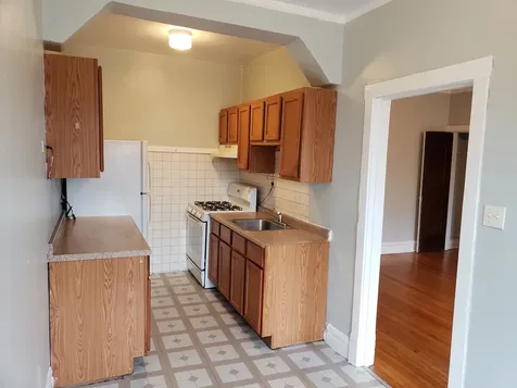 3412 West Montrose Avenue Chicago IL 60618