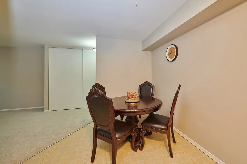 8541 Lotus Avenue Skokie IL 60077