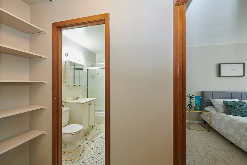8541 Lotus Avenue Skokie IL 60077