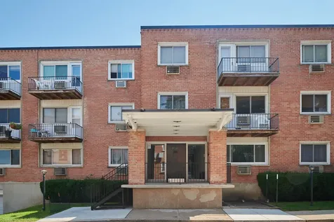 8541 Lotus Avenue Skokie IL 60077