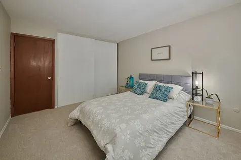 8541 Lotus Avenue Skokie IL 60077