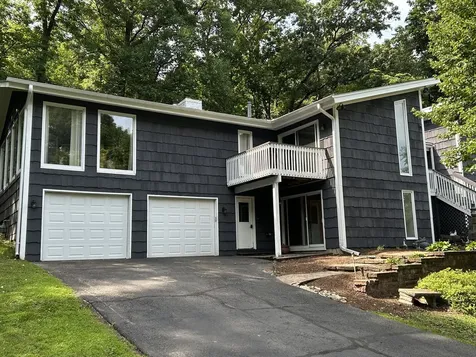 17 Marryat Road Trout Valley IL 60013