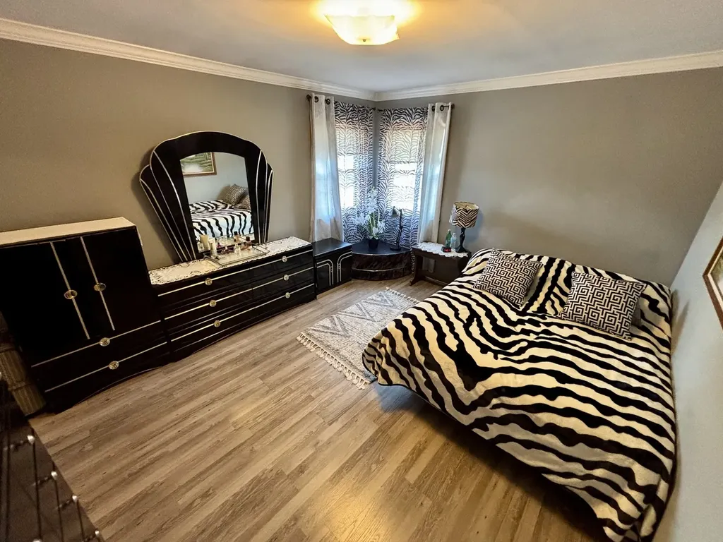 3143 North Nashville Avenue Chicago IL 60634