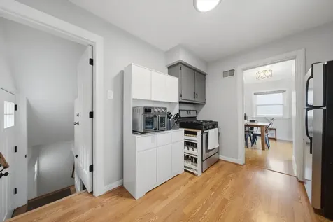 5108 North Octavia Avenue Harwood Heights IL 60706