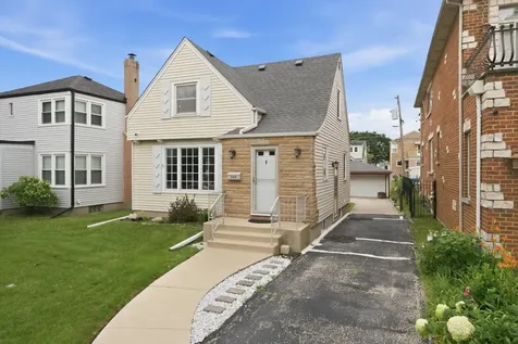 5108 North Octavia Avenue Harwood Heights IL 60706