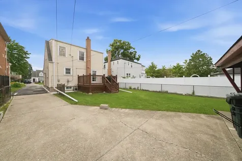 5108 North Octavia Avenue Harwood Heights IL 60706