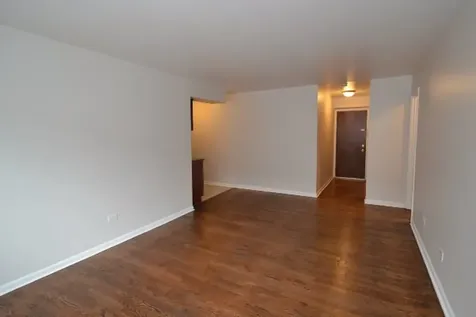 1040 West Hollywood Avenue Chicago IL 60660