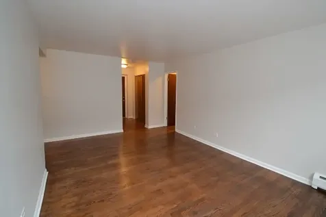 1040 West Hollywood Avenue Chicago IL 60660