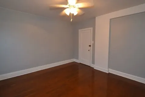 4602 North Beacon Street Chicago IL 60640