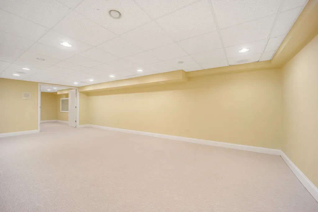 120 East 8th Street Hinsdale IL 60521