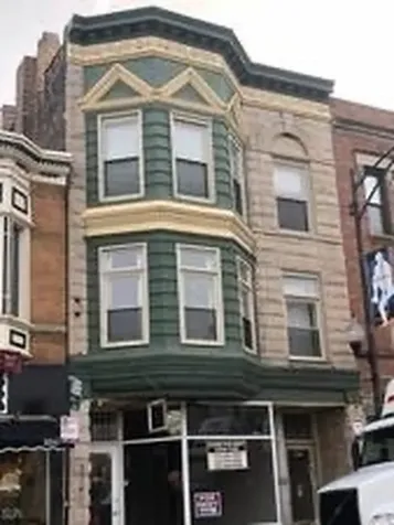 3309 North Clark Street Chicago IL 60657