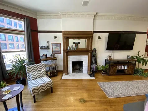 3309 North Clark Street Chicago IL 60657