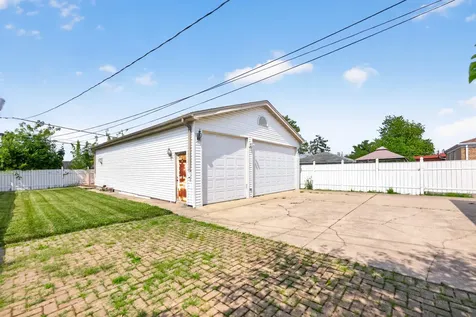 9228 Robinson Avenue Franklin Park IL 60131