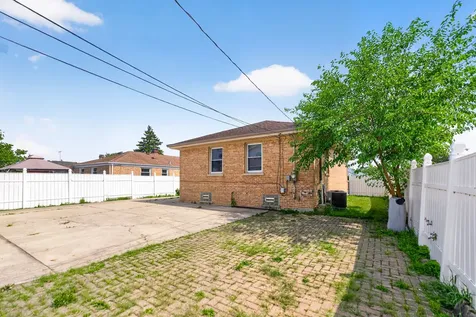 9228 Robinson Avenue Franklin Park IL 60131