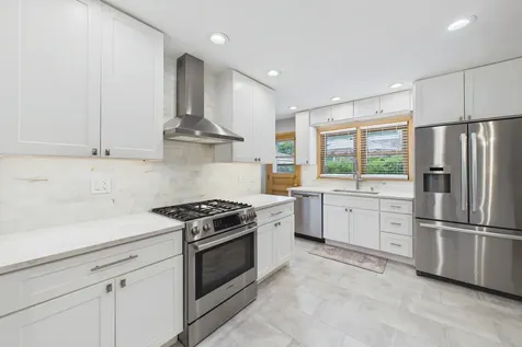 203 South Edward Street Mount Prospect IL 60056