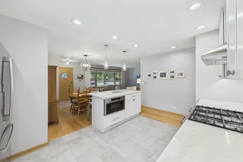 203 South Edward Street Mount Prospect IL 60056