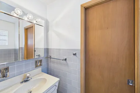 203 South Edward Street Mount Prospect IL 60056