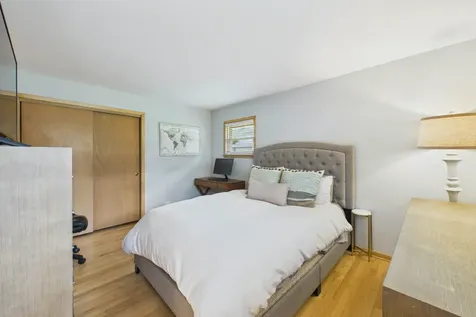 203 South Edward Street Mount Prospect IL 60056