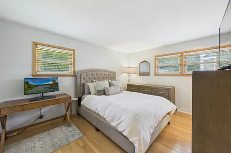 203 South Edward Street Mount Prospect IL 60056