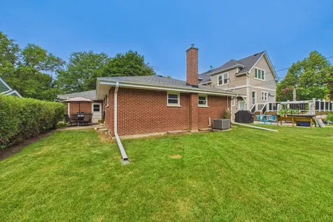 203 South Edward Street Mount Prospect IL 60056
